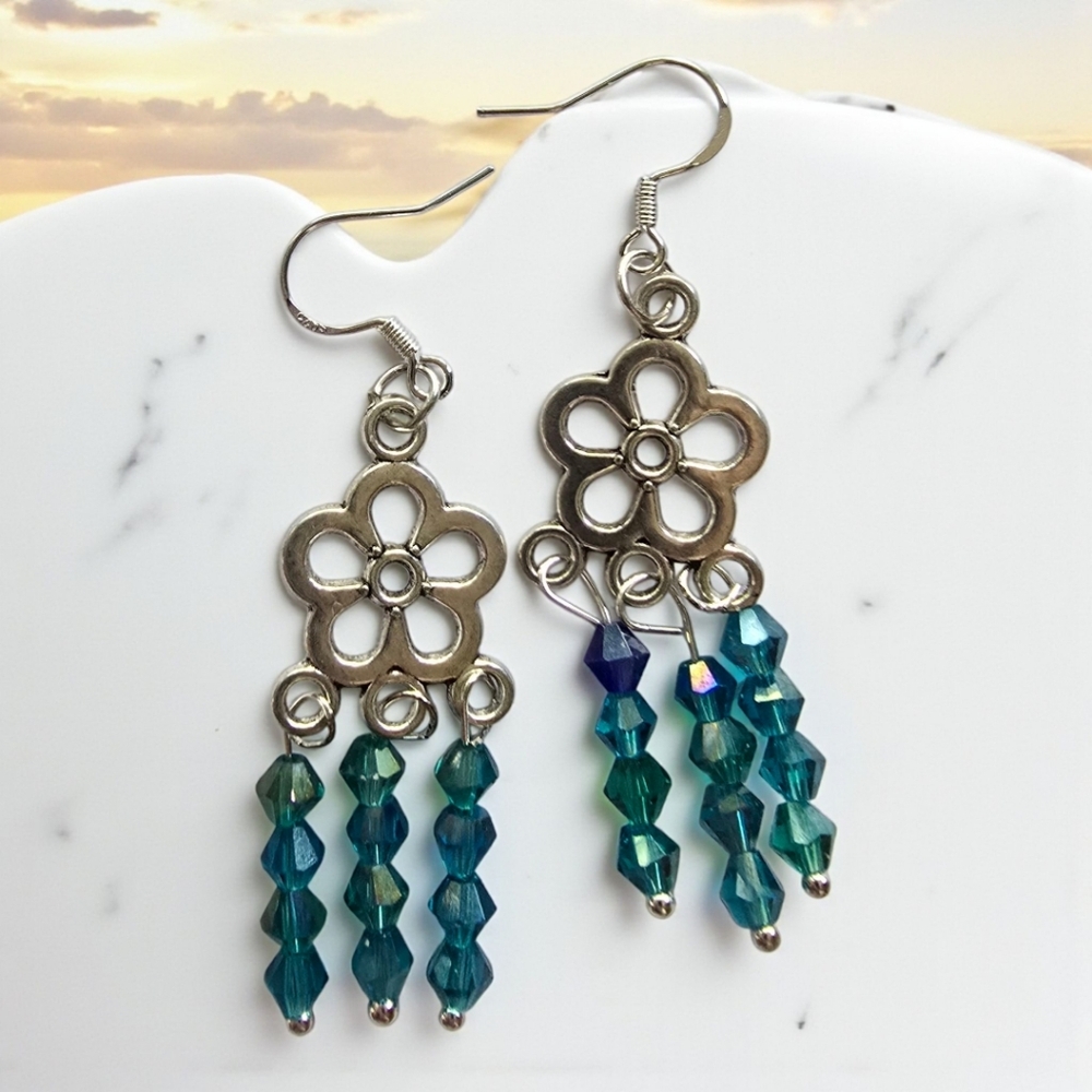 SWAROVSKI OCEAN BLUE SWING UNIQUE BOUTIQUE DESIGNER SHIMMER SILVER EARRINGS